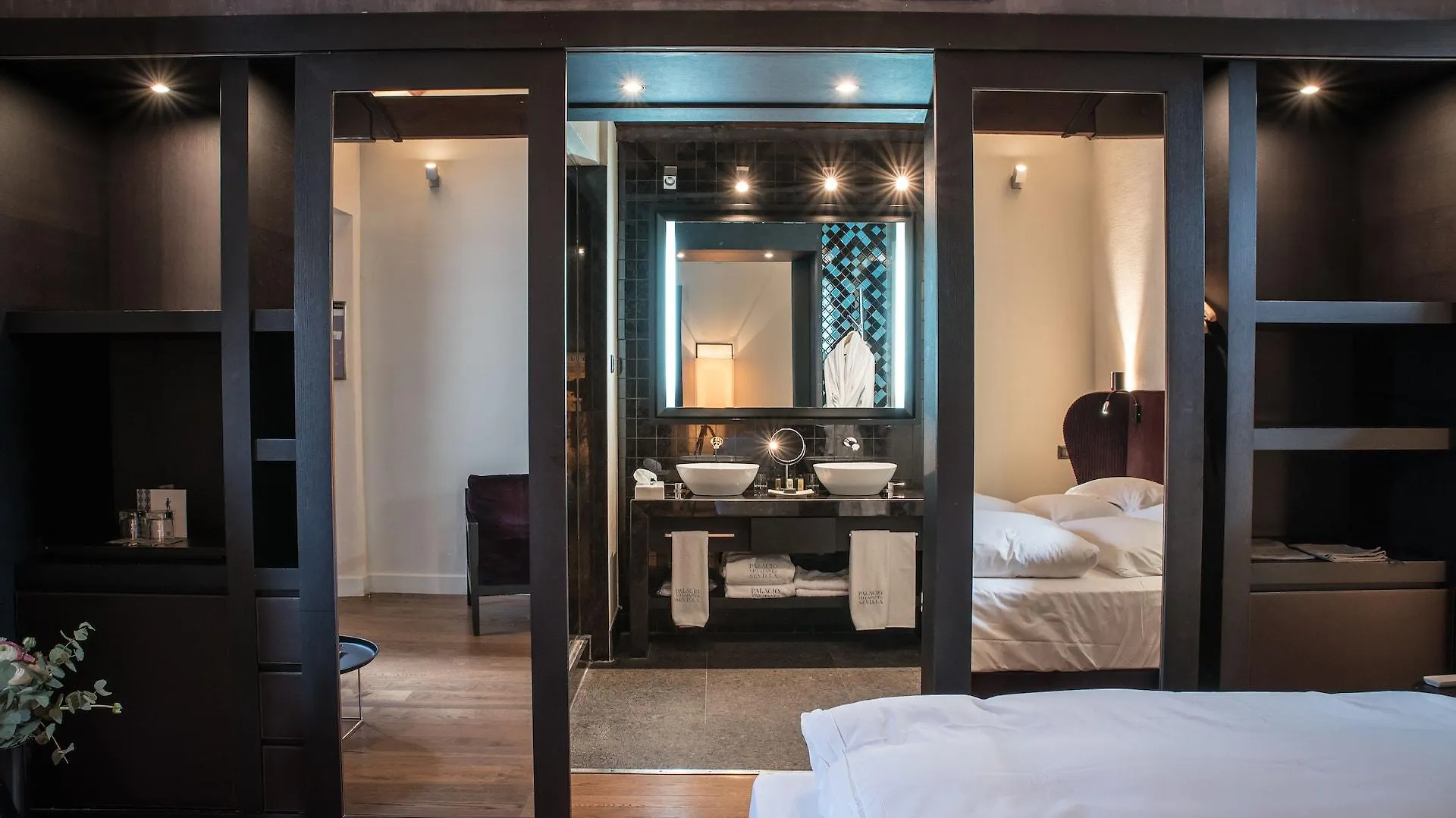 Coolrooms Palacio Villapanes 5 Gl Севилья Испания